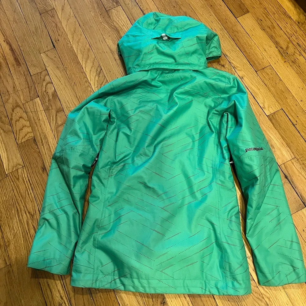 Patagonia Ski Jacket - Picture 4 of 6